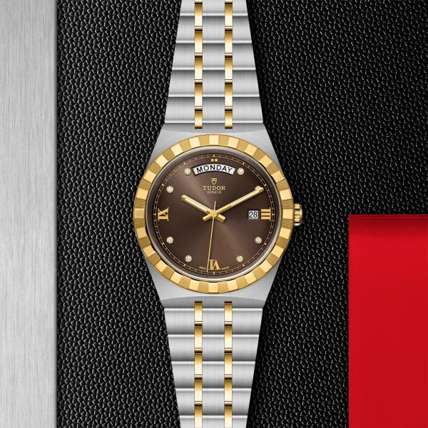 M28603 0008 tudor watch carousel 2 4 10 2023