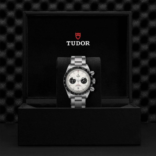 M79360N 0002 tudor watch carousel 4 4 10 2023