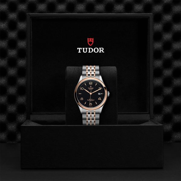 M91551 0003 tudor watch carousel 4 4 10 2023